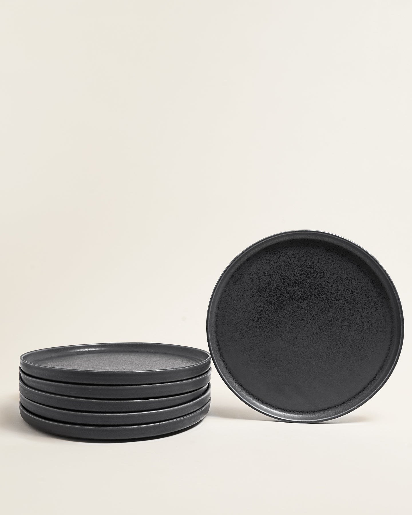 Faro Teller groß mattes Schwarzblau