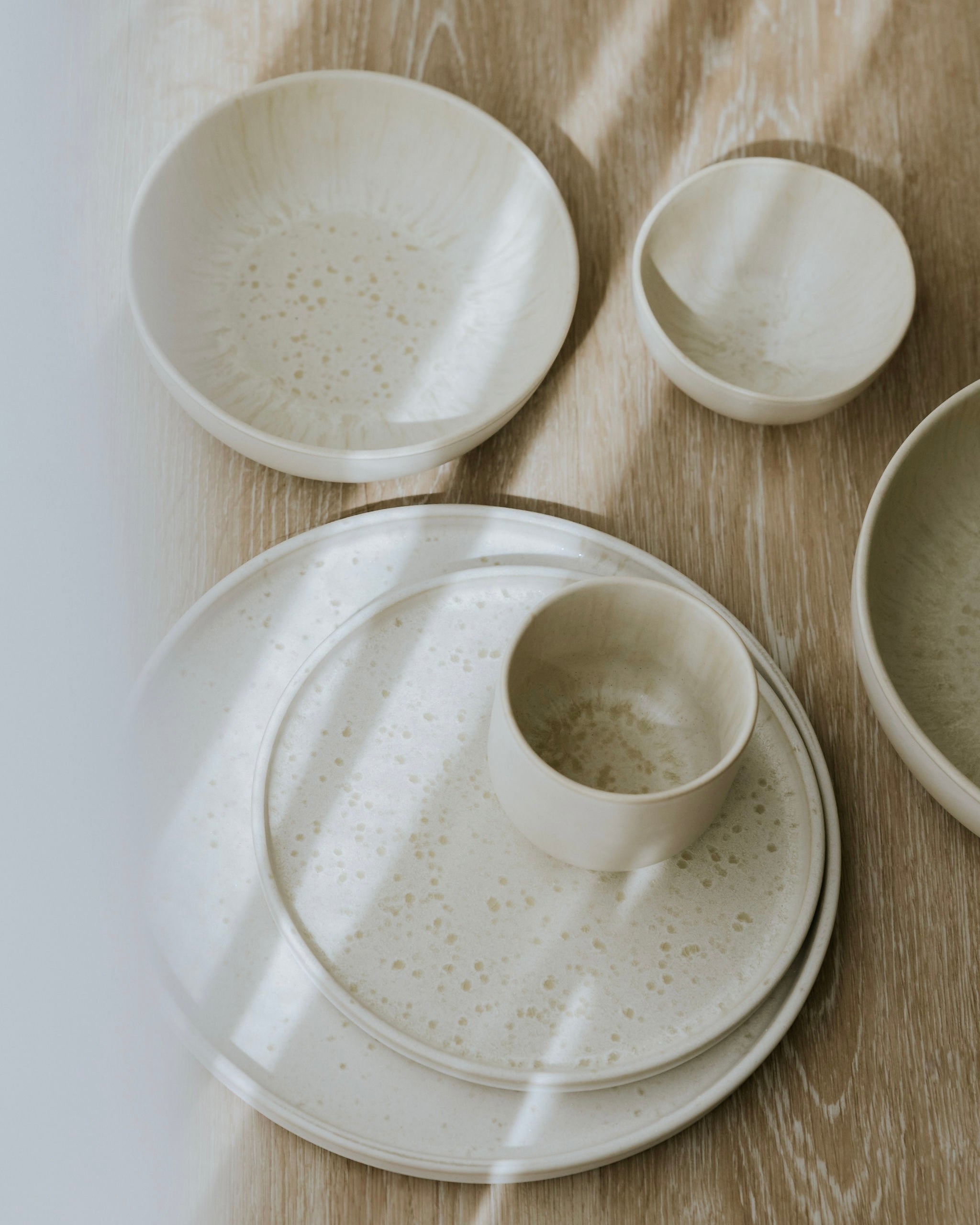 Amado Teller groß Sand