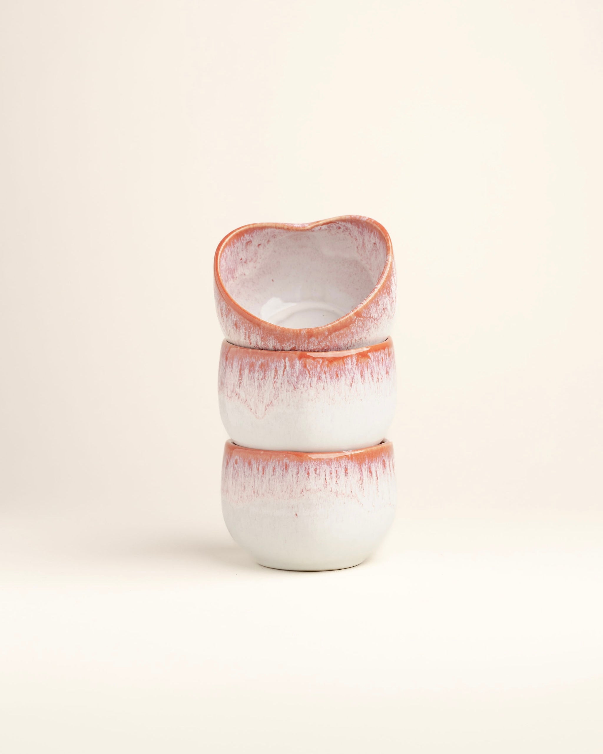 Amora Becher Magenta Rot