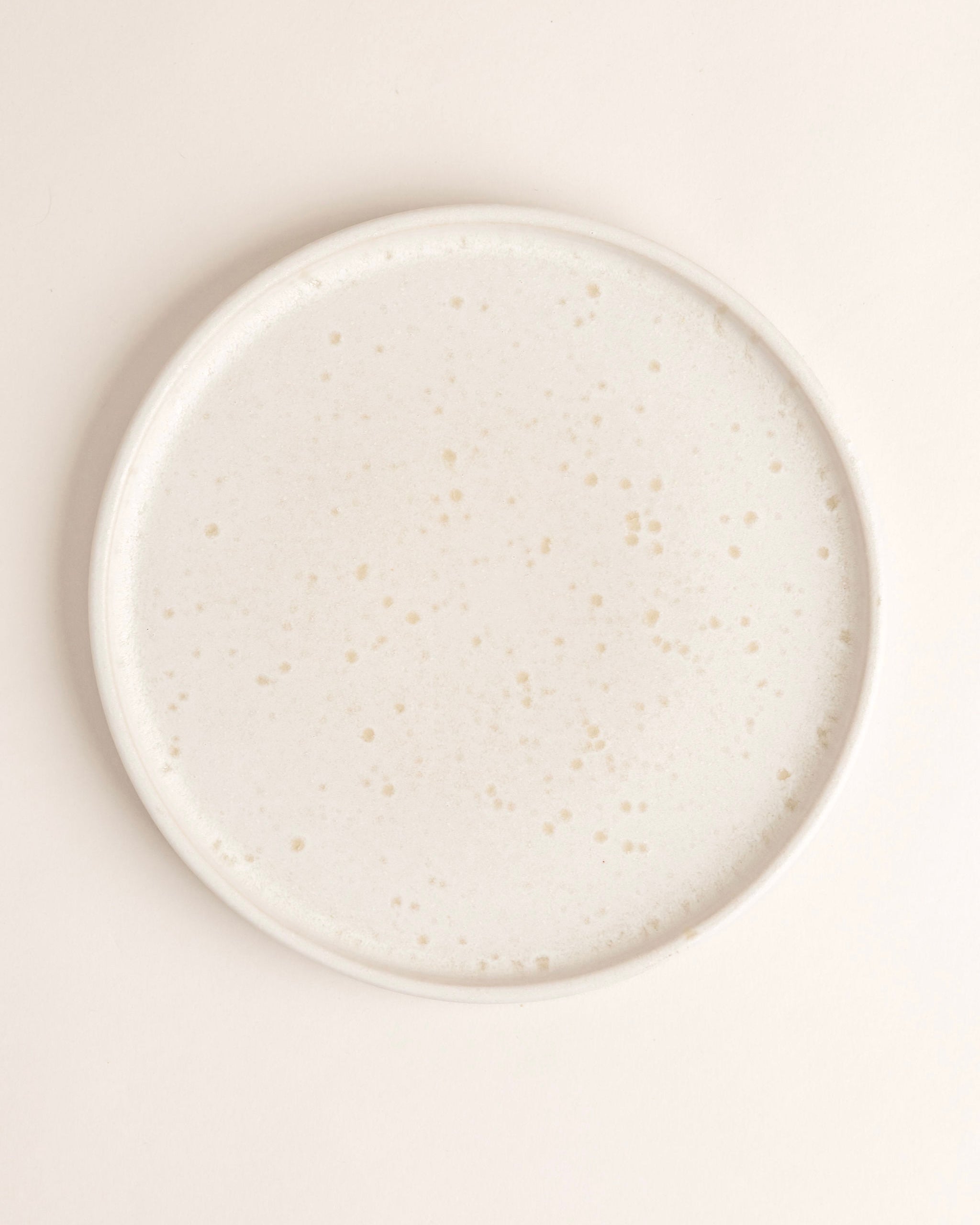 Amado Teller groß Sand