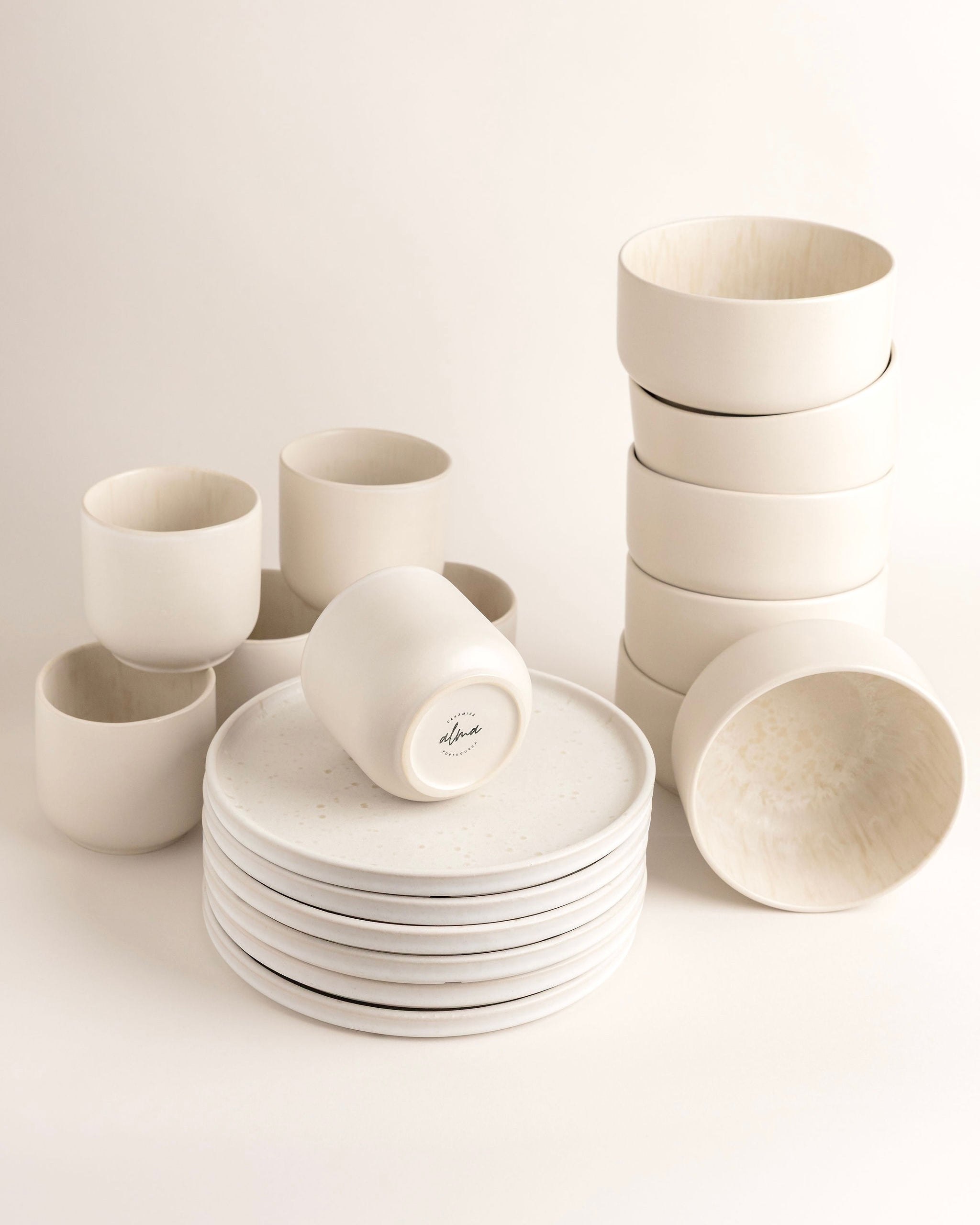 Amado Geschirrset Frühstück Sand 18-teilig